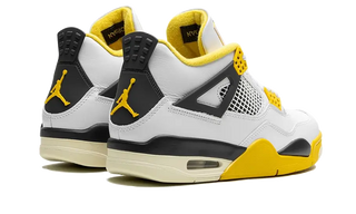 Air Jordan 4 Retro "Vivid Sulfur"