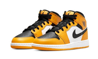 Air Jordan 1 Mid Taxi - SneakCenter