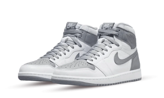 Air Jordan 1 Retro High OG Stealth - SneakCenter