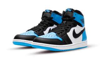 Air Jordan 1 Retro High UNC Toe - SneakCenter