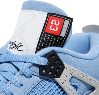 Air Jordan 4 Retro UNC - SneakCenter