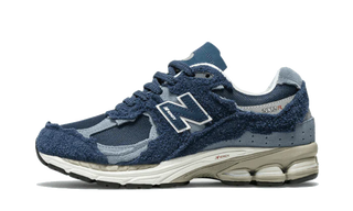 New Balance 2002R Protection Pack Navy - SneakCenter