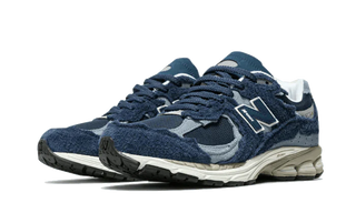 New Balance 2002R Protection Pack Navy - SneakCenter