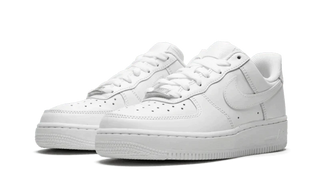 Nike Air Force 1 Low 07 Triple White - SneakCenter