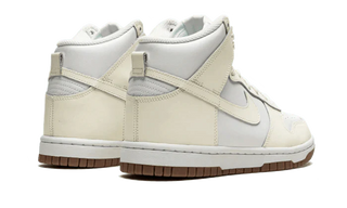 Nike Dunk High Sail Gum (W) - SneakCenter